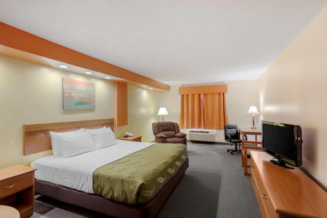 Quality Inn Hamilton Extérieur photo