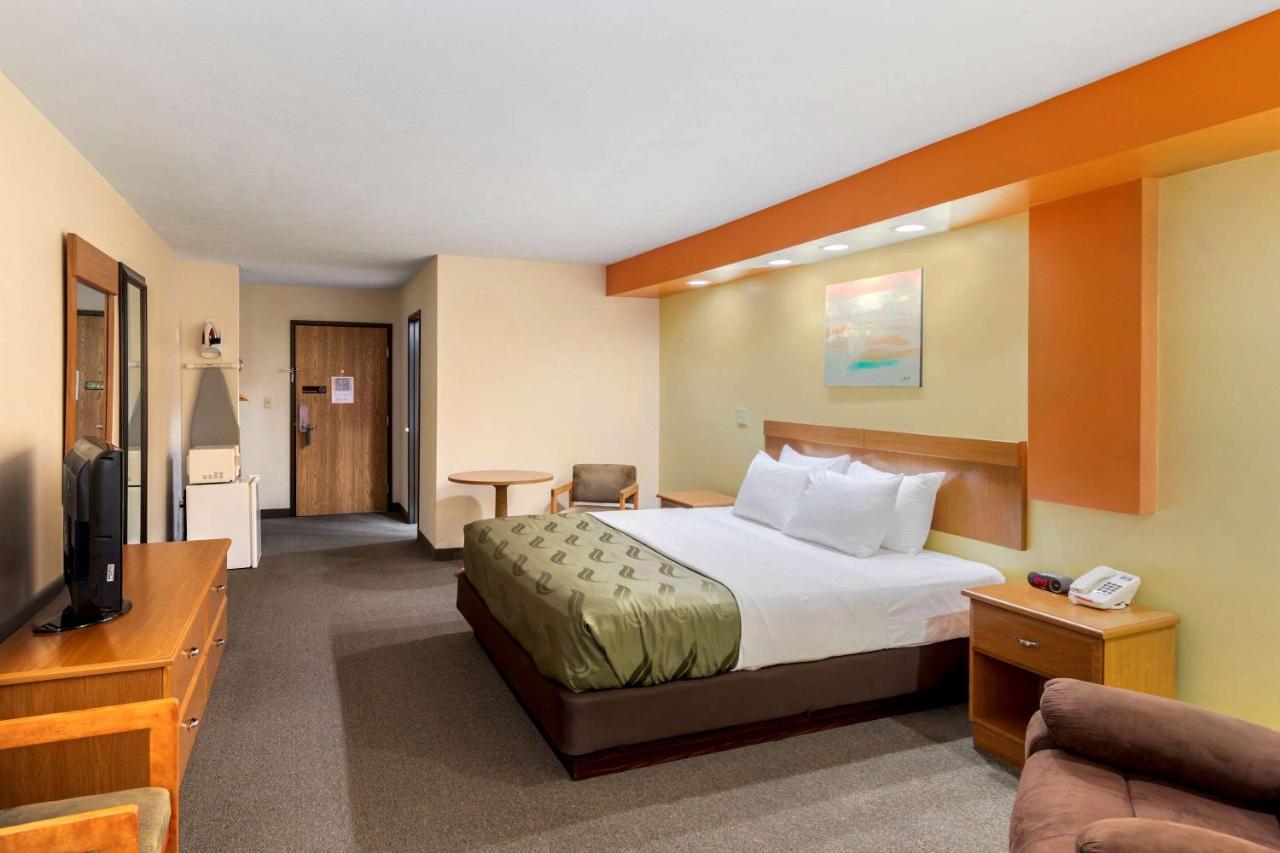 Quality Inn Hamilton Extérieur photo